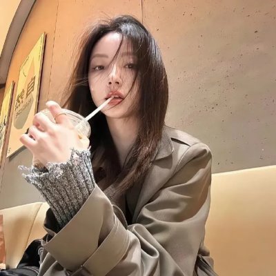 囡囡2022 封面